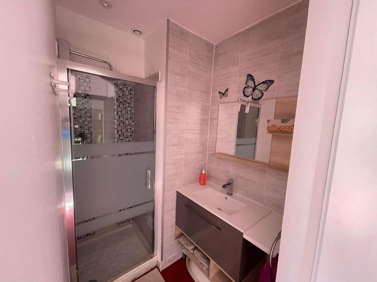 Maison F2, Neuve Au Calme Avec Jardinet La Crau Luaran gambar