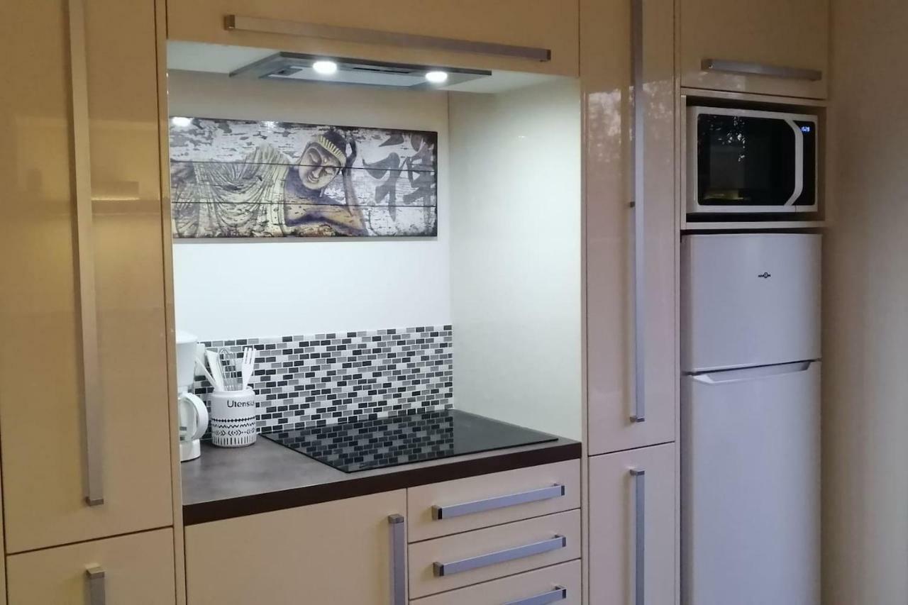 Maison F2, Neuve Au Calme Avec Jardinet La Crau Luaran gambar